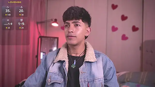 Snapshot of teobowny_ chatting on 03/12/25, 01:03 teobowny online show from 03/12/25, 01:03