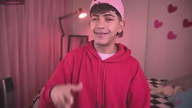 Snapshot of teobowny_ chatting on 03/14/25, 01:35 teobowny online show from 03/14/25, 01:35