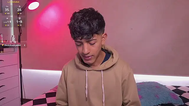 teobowny  online show from 11/26/25, 01:23