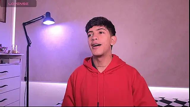 teobowny  online show from 02/04/26, 12:55