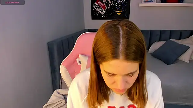 Jennifer Wadee online show from 03/09/26, 11:09