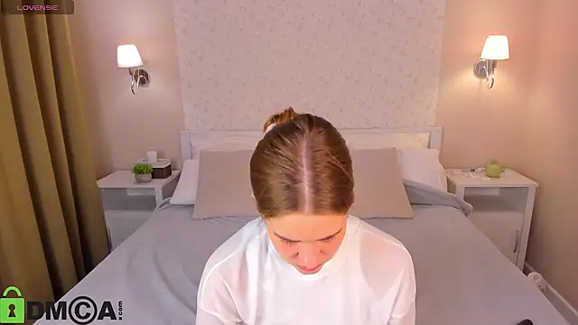 Jennifer Wadee online show from 04/01/26, 11:24