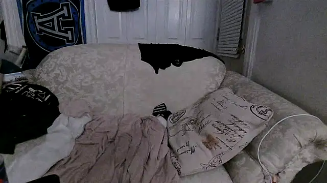 Snapshot of Marksoyer chatting on 10/06/25, 03:48 Marksoyer online show from 10/06/25, 03:48