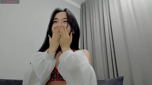 aenie online show from 12/25/24, 02:56