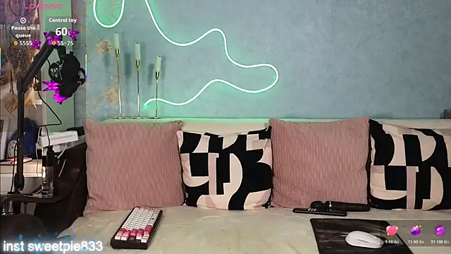 Snapshot of Anal_Girl_ chatting on 11/08/25, 04:40 Anal Girl online show from 11/08/25, 04:40