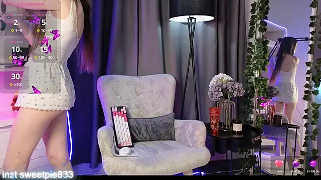 Anal Girl  online show from 02/26/26, 04:17