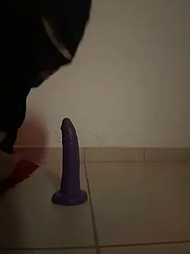 Snapshot of cretanbi chatting on 03/18/25, 02:48 cretanbi online show from 03/18/25, 02:48