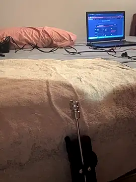 Snapshot of cretanbi chatting on 09/14/25, 05:23 cretanbi online show from 09/14/25, 05:23