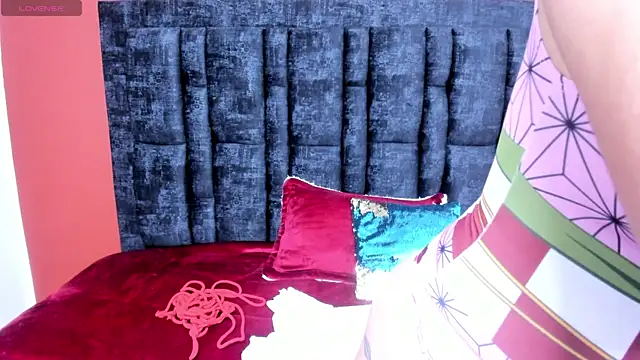 Aurora Doll  online show from 10/29/25, 12:40