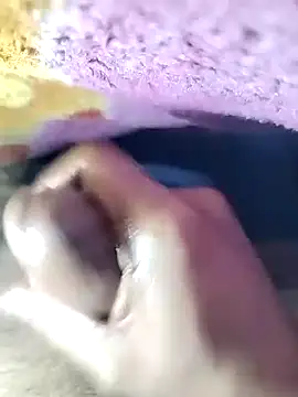 Snapshot of nidansohib1230 chatting on 01/14/25, 04:40 nidansohib1230 online show from 01/14/25, 04:40