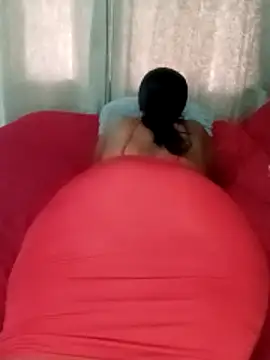 Luciouslips00 online show from 11/05/25, 06:46