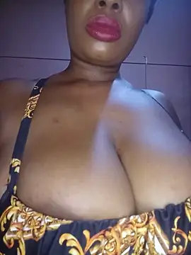 Luciouslips00 online show from 06/13/26, 02:15