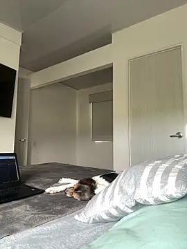 AndyFire69 online show from 10/29/25, 05:14