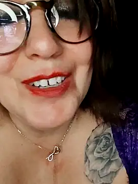 Snapshot of dame_a_punir_77 chatting on 02/24/25, 03:53 dame a punir 77 online show from 02/24/25, 03:53