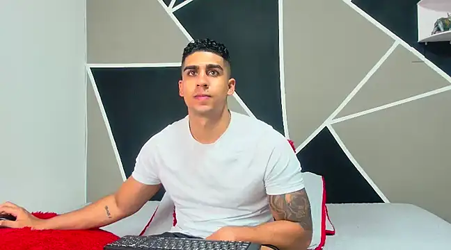 Snapshot of astrom_greyy chatting on 02/12/25, 11:20 astrom greyy online show from 02/12/25, 11:20