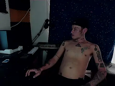 Snapshot of patrik_tattoo_ chatting on 12/02/24, 07:27 patrik tattoo online show from 12/02/24, 07:27