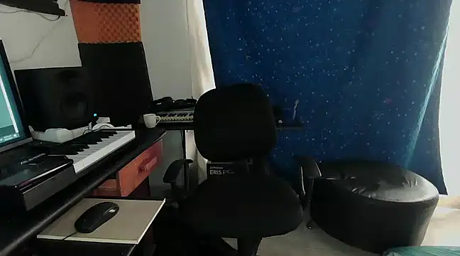 Snapshot of patrik_tattoo_ chatting on 01/22/25, 03:29 patrik tattoo online show from 01/22/25, 03:29