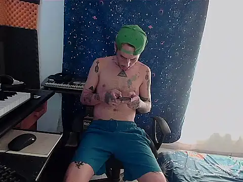 Snapshot of patrik_tattoo_ chatting on 01/31/25, 07:18 patrik tattoo online show from 01/31/25, 07:18