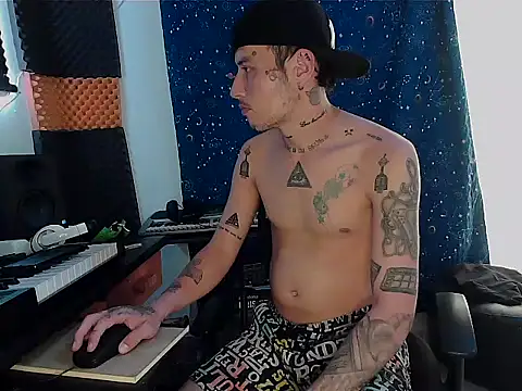 Snapshot of patrik_tattoo_ chatting on 02/05/25, 07:20 patrik tattoo online show from 02/05/25, 07:20