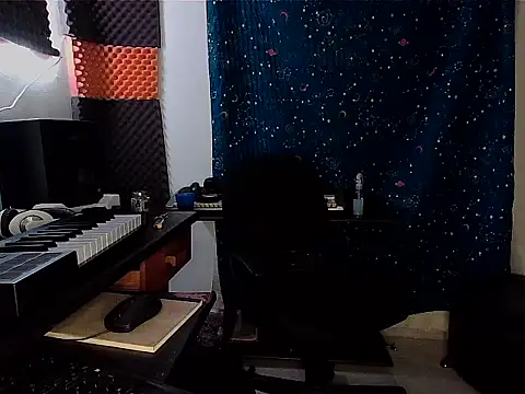 Snapshot of patrik_tattoo_ chatting on 02/09/25, 03:32 patrik tattoo online show from 02/09/25, 03:32