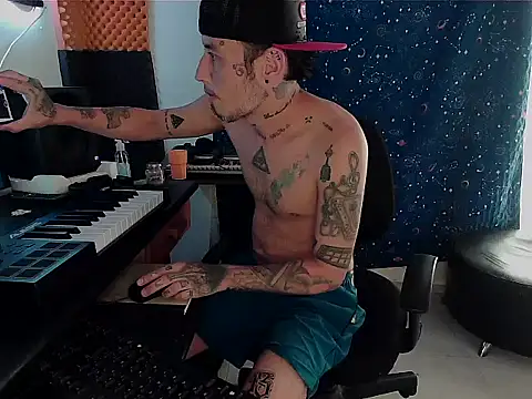 Snapshot of patrik_tattoo_ chatting on 02/17/25, 08:04 patrik tattoo online show from 02/17/25, 08:04