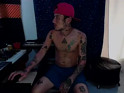 Snapshot of patrik_tattoo_ chatting on 02/22/25, 10:52 patrik tattoo online show from 02/22/25, 10:52