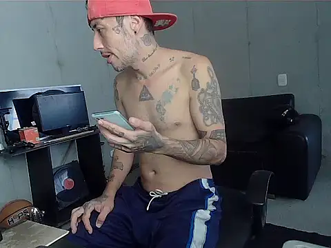 patrik tattoo  online show from 03/04/26, 04:24