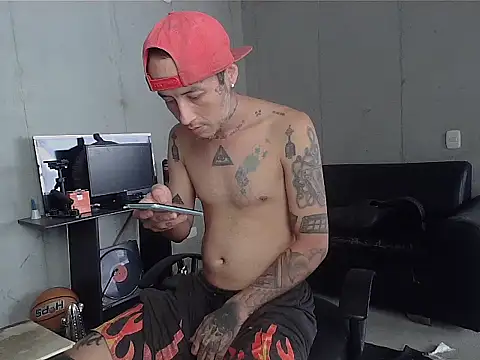 patrik tattoo  online show from 04/09/26, 04:56