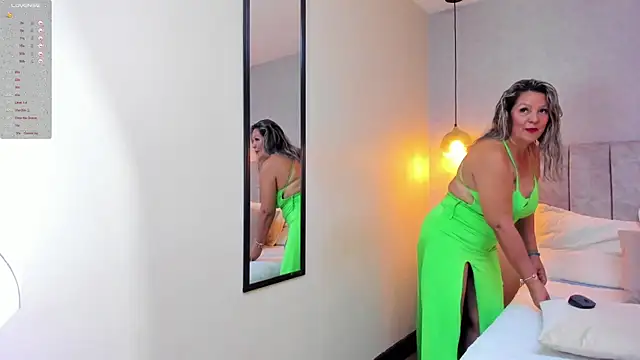 Snapshot of tutu_milf chatting on 01/22/25, 07:13 tutu milf online show from 01/22/25, 07:13
