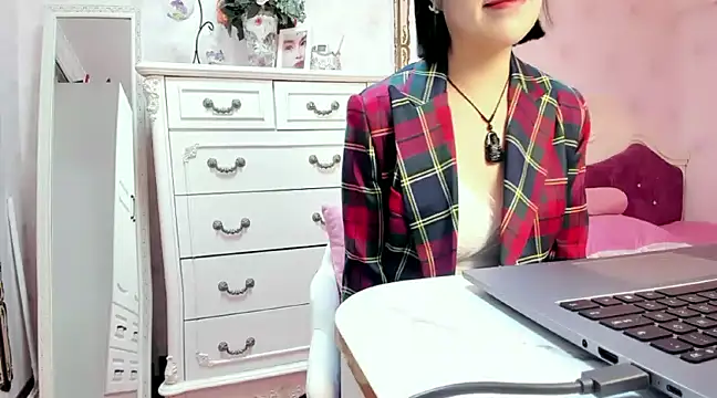 WJYD8 online show from 12/05/24, 04:42