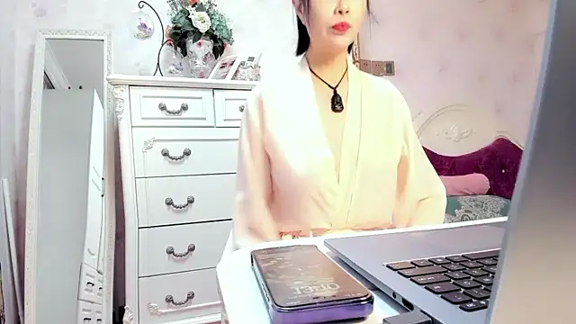 WJYD8 online show from 12/15/24, 05:13