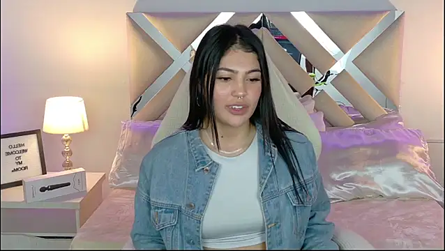 Mara Saenzz online show from 01/10/25, 07:25