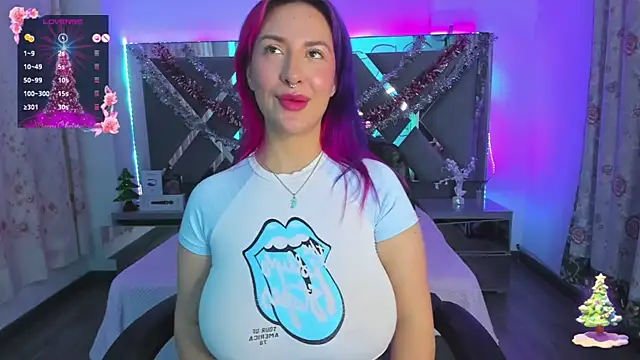 Snapshot of Malala_18 chatting on 01/03/25, 05:17 Malala 18 online show from 01/03/25, 05:17