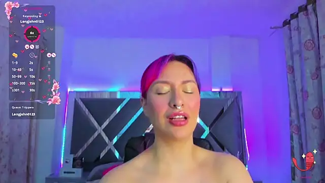 Snapshot of Malala_18 chatting on 03/18/25, 04:26 Malala 18 online show from 03/18/25, 04:26