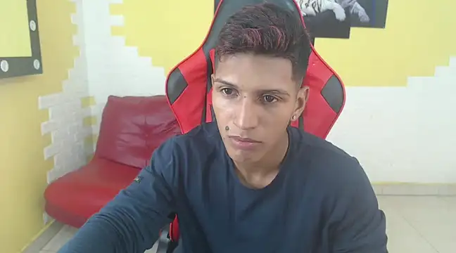 mau elixxx online show from 12/28/24, 03:15