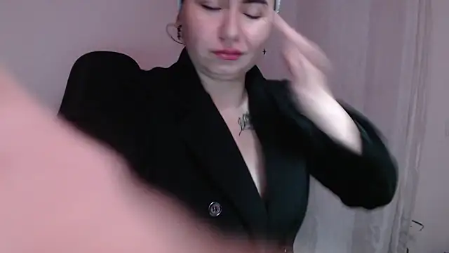 Snapshot of Genesisgems11_ chatting on 02/23/25, 05:45 Genesisgems11  online show from 02/23/25, 05:45