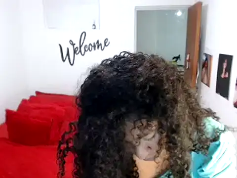 Snapshot of bellacrespalatina chatting on 01/05/25, 11:44 bellacrespalatina online show from 01/05/25, 11:44