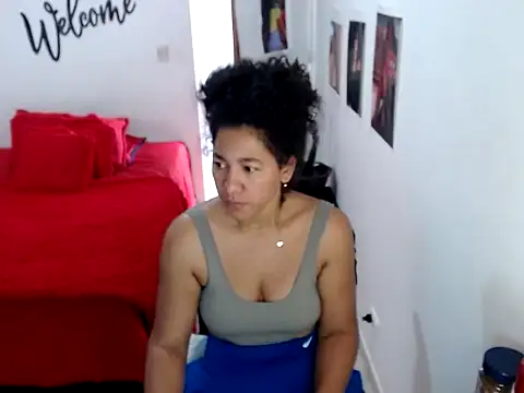 Snapshot of bellacrespalatina chatting on 09/10/25, 07:36 bellacrespalatina online show from 09/10/25, 07:36