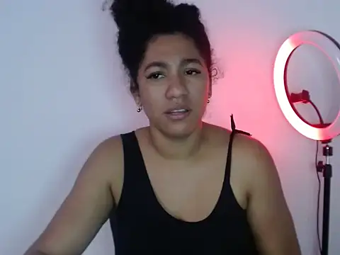 Snapshot of bellacrespalatina chatting on 10/02/25, 08:05 bellacrespalatina online show from 10/02/25, 08:05