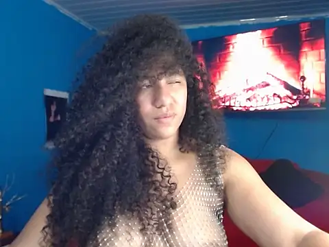 Snapshot of bellacrespalatina chatting on 10/31/25, 01:34 bellacrespalatina online show from 10/31/25, 01:34