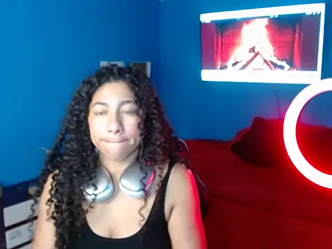 Snapshot of bellacrespalatina chatting on 11/10/25, 10:53 bellacrespalatina online show from 11/10/25, 10:53