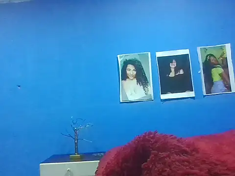 Snapshot of bellacrespalatina chatting on 11/30/25, 05:55 bellacrespalatina online show from 11/30/25, 05:55