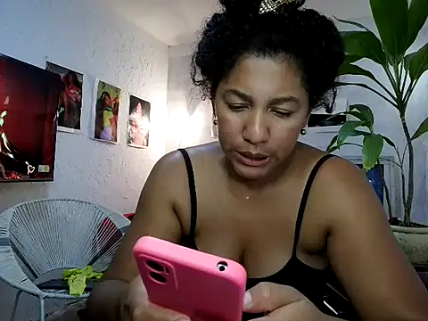 bellacrespalatina online show from 03/18/26, 05:10