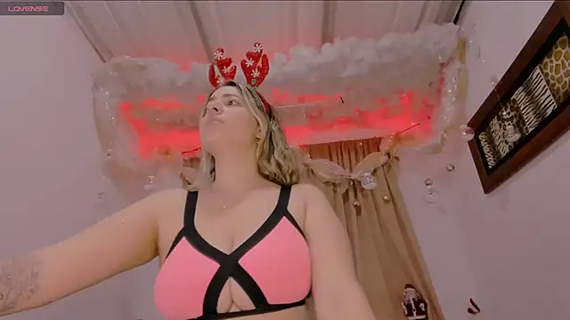 Snapshot of Lauu_G chatting on 12/09/24, 04:01 Lauu G online show from 12/09/24, 04:01