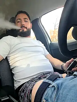 Snapshot of titi91 chatting on 12/02/24, 11:45 titi91 online show from 12/02/24, 11:45