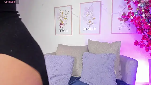 zulema parvin online show from 12/17/25, 12:22