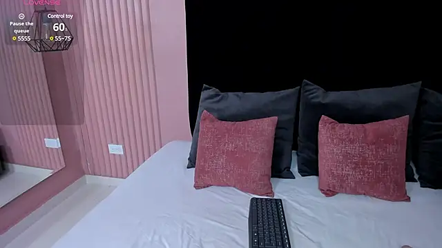 emilie xx  online show from 12/29/24, 01:06