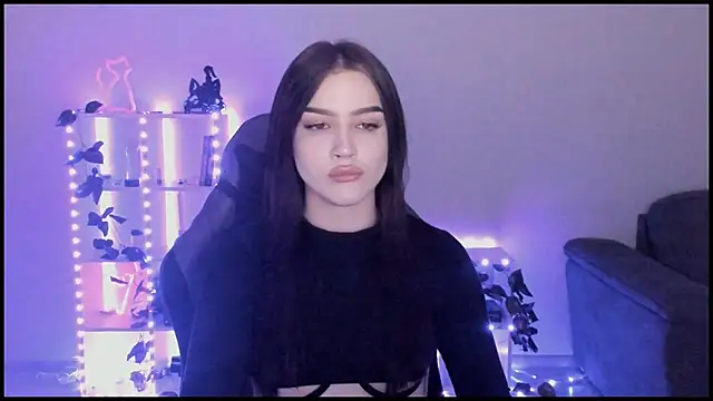 Melanie N online show from 12/11/24, 02:22