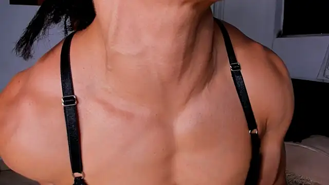 Snapshot of alexafit chatting on 11/06/25, 05:03 alexafit online show from 11/06/25, 05:03