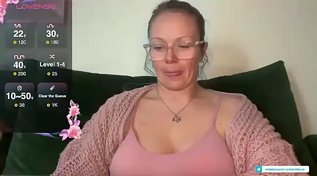 Snapshot of MelodyRoseUk chatting on 02/08/25, 08:32 MelodyRoseUk online show from 02/08/25, 08:32